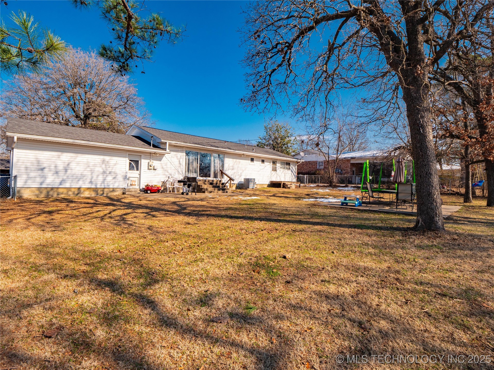 1600 E Seminole Avenue Property Photo 31