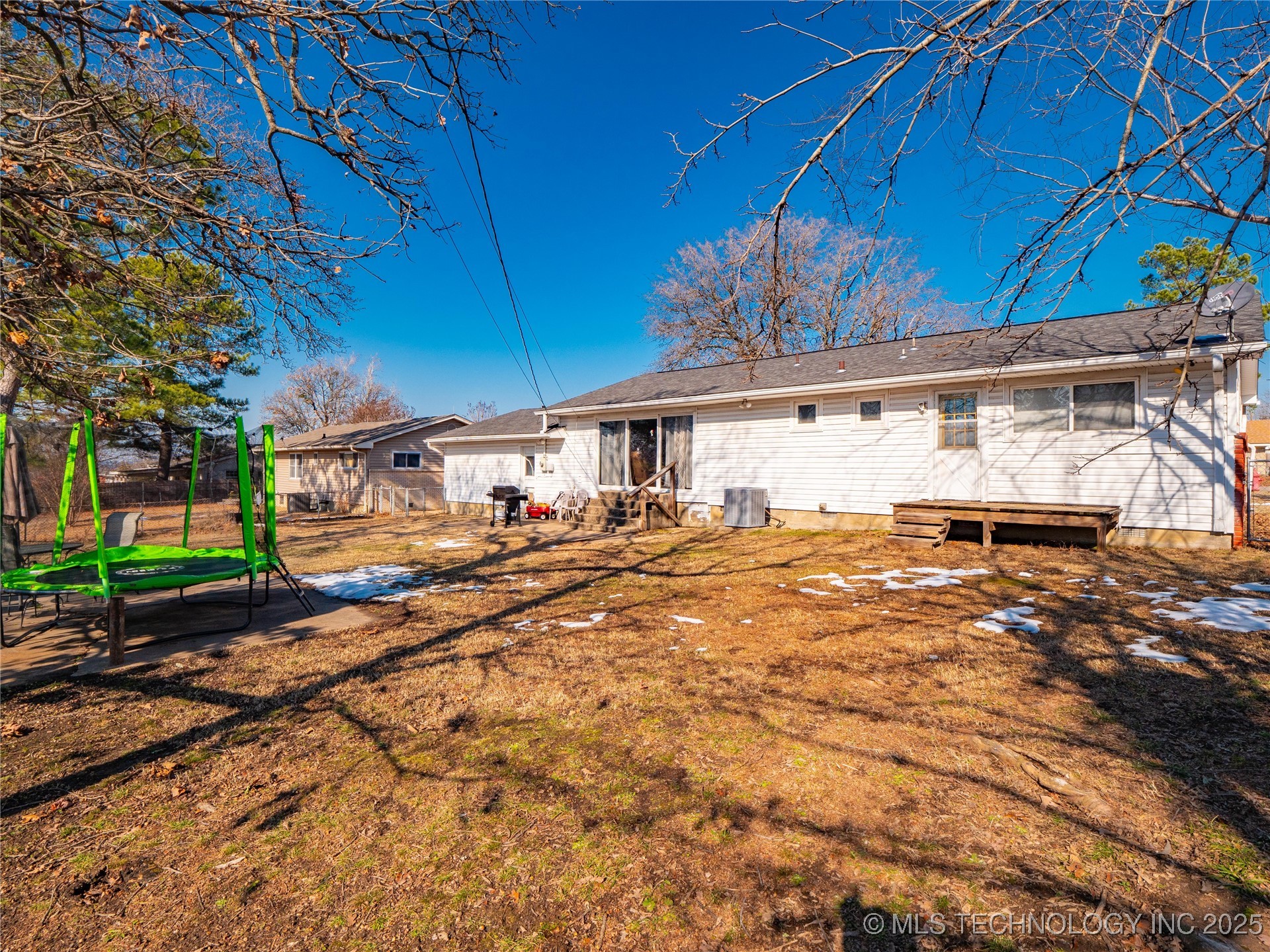 1600 E Seminole Avenue Property Photo 32