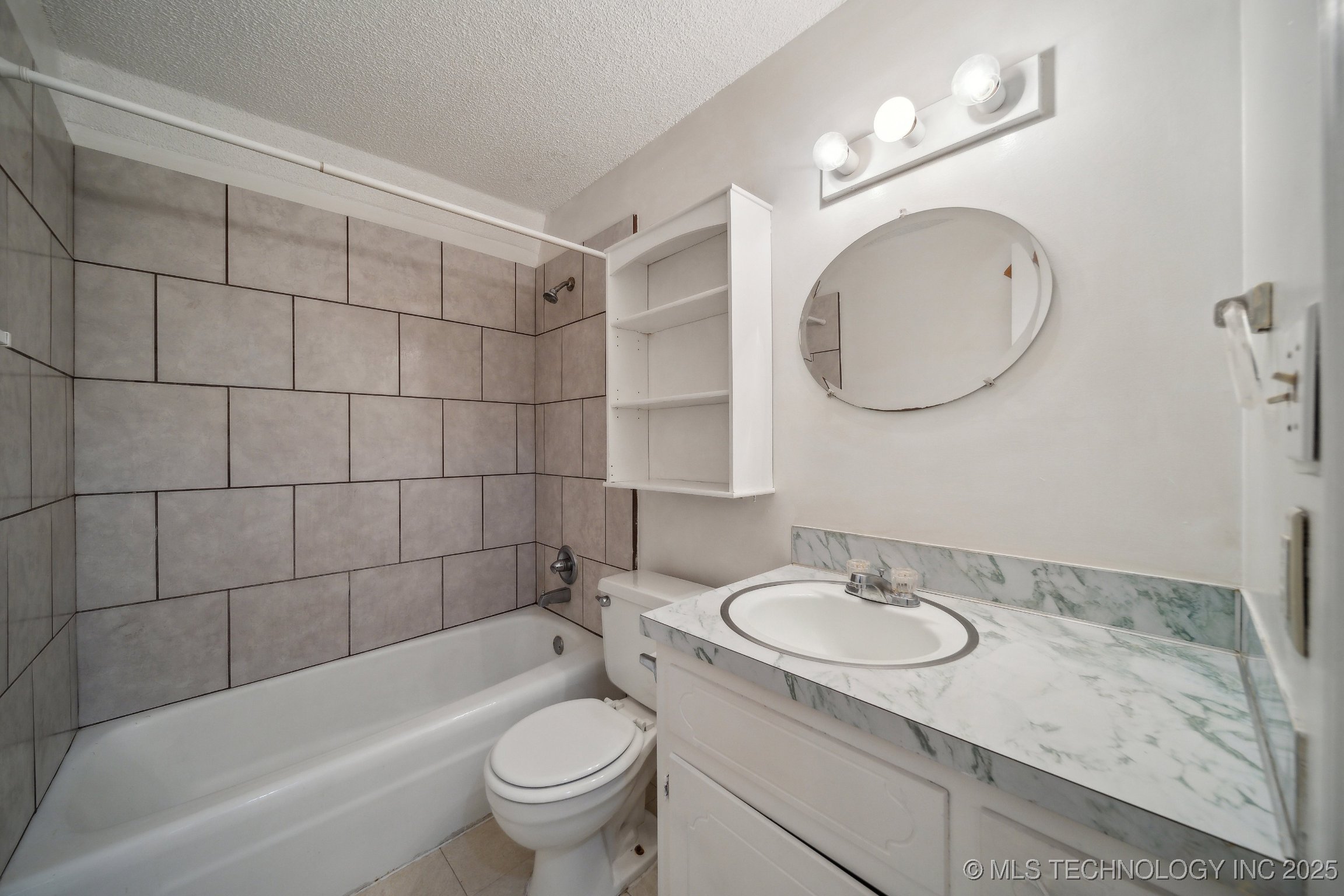 12008 E 28th Street Property Photo 20