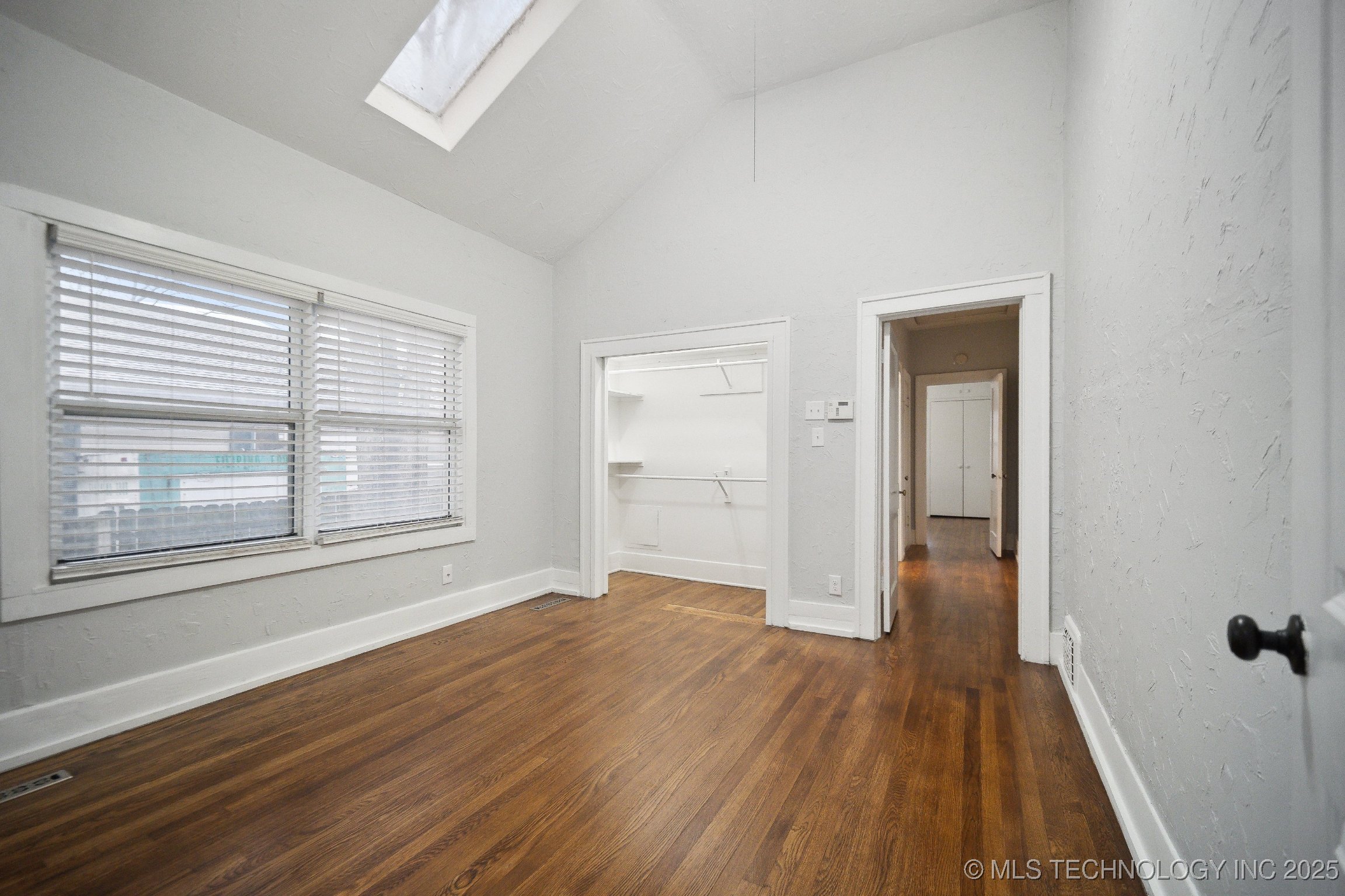 1732 E 14th Place Property Photo 14