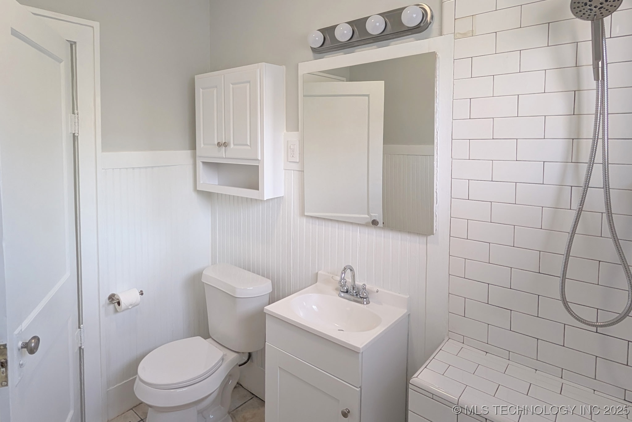 1732 E 14th Place Property Photo 19