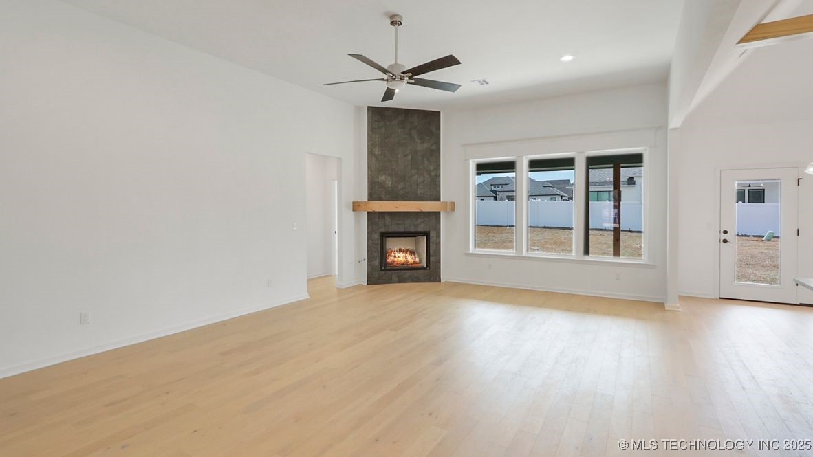 7205 E Oakland Street Property Photo 4
