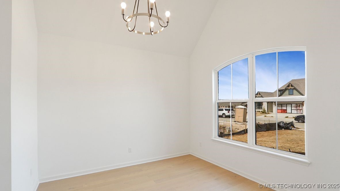 7205 E Oakland Street Property Photo 6