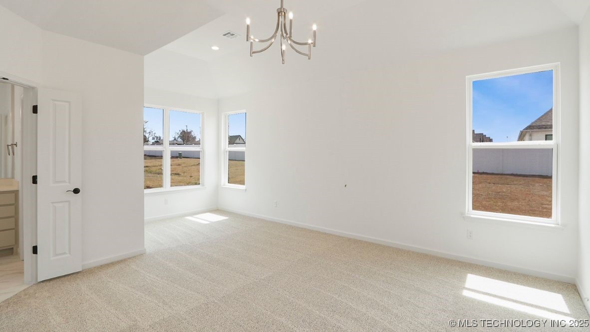 7205 E Oakland Street Property Photo 7