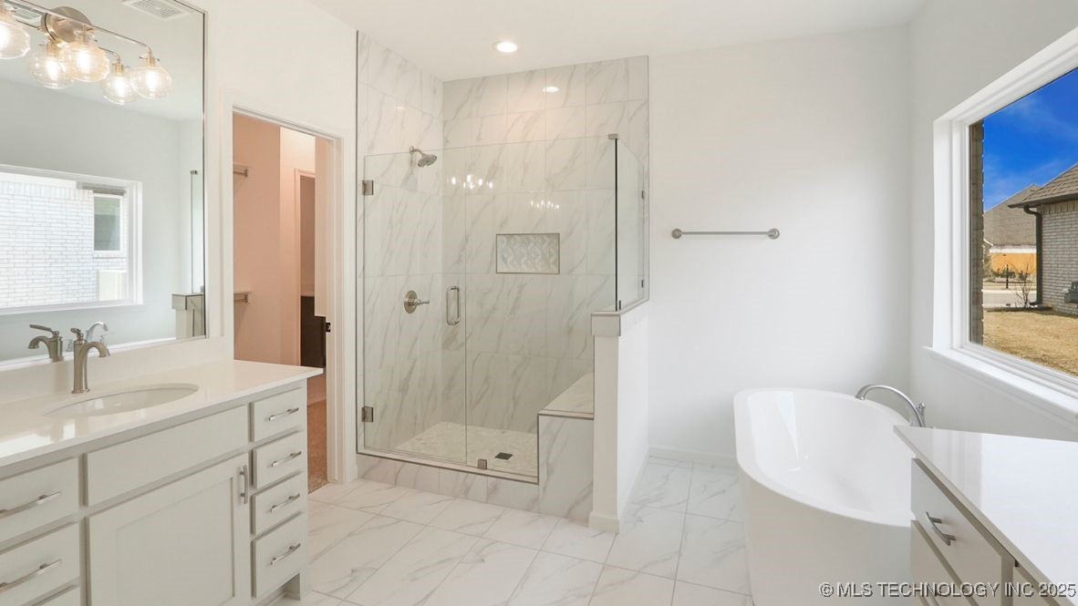 7205 E Oakland Street Property Photo 8