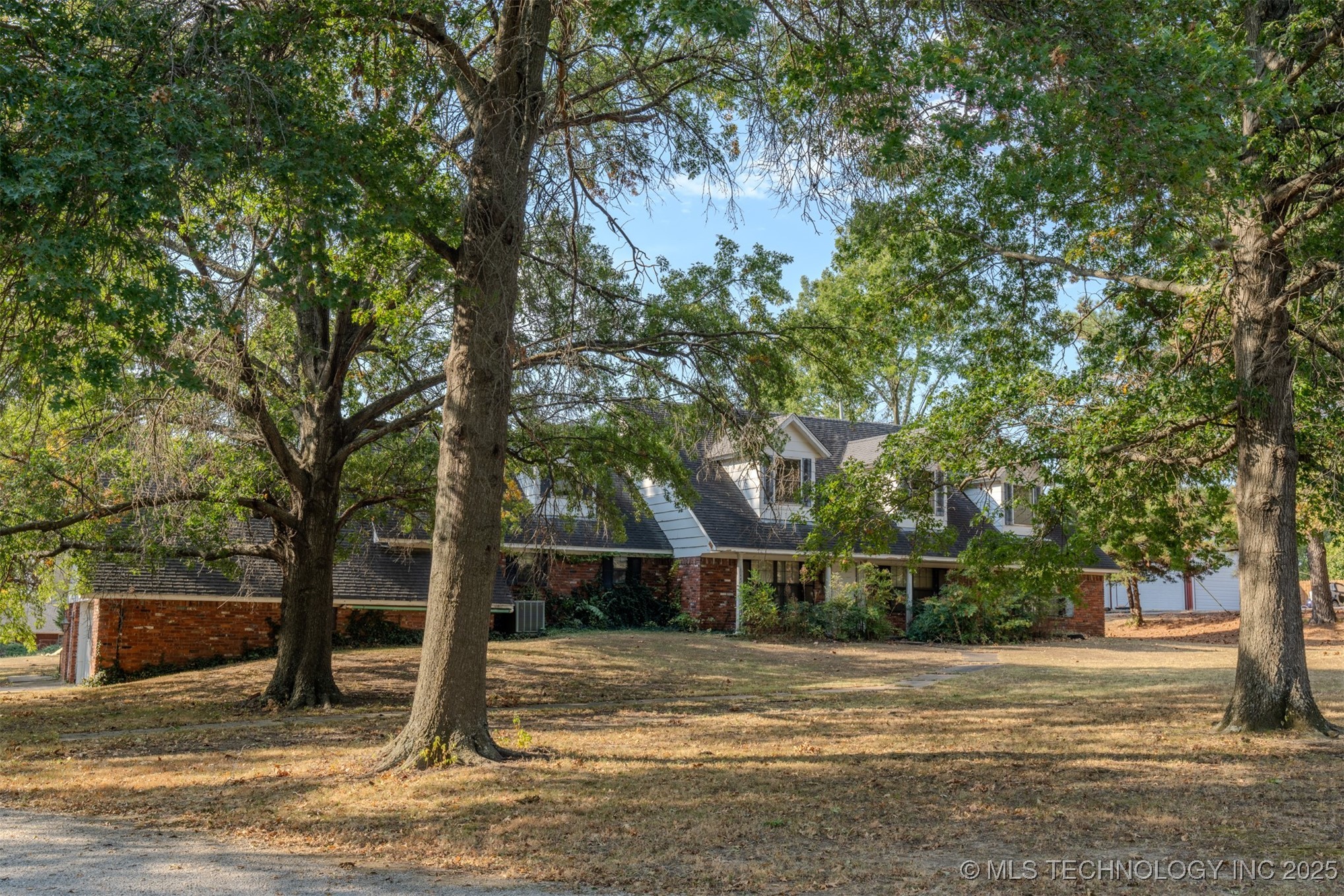 8202 E 485 Road Property Photo
