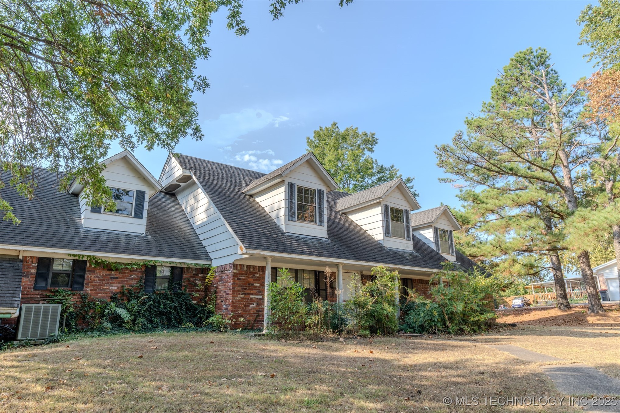 8202 E 485 Road Property Photo 3