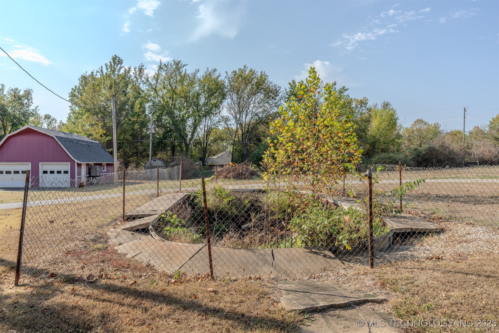 8202 E 485 Road Property Photo 8