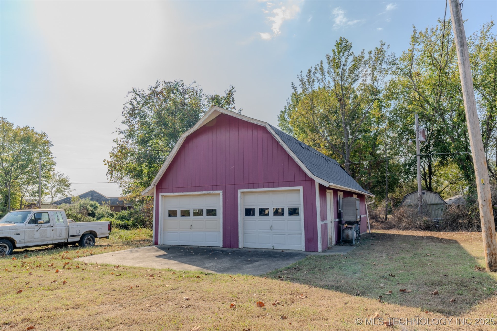 8202 E 485 Road Property Photo 11