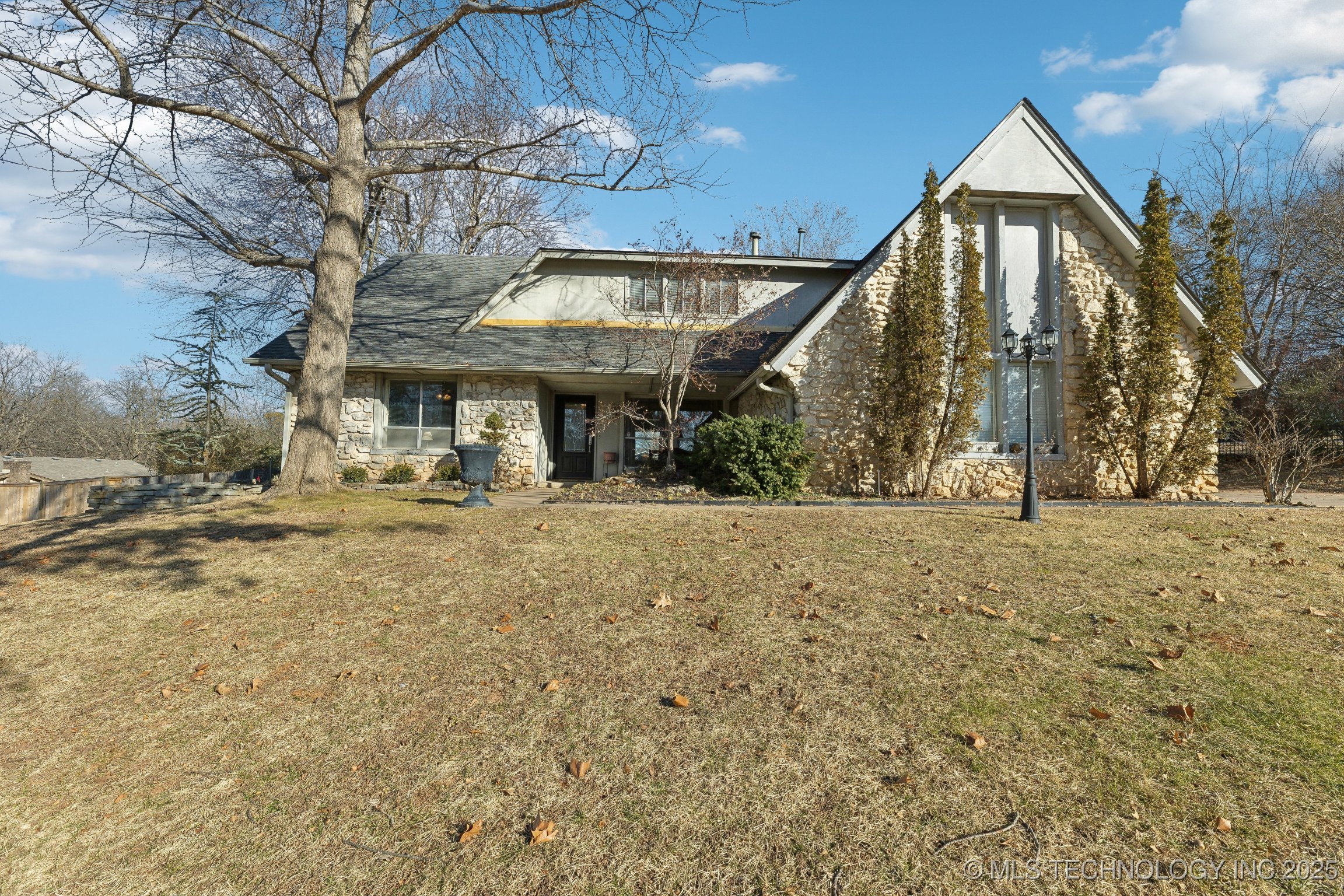 Bridle Trail Estates Real Estate Listings Main Image