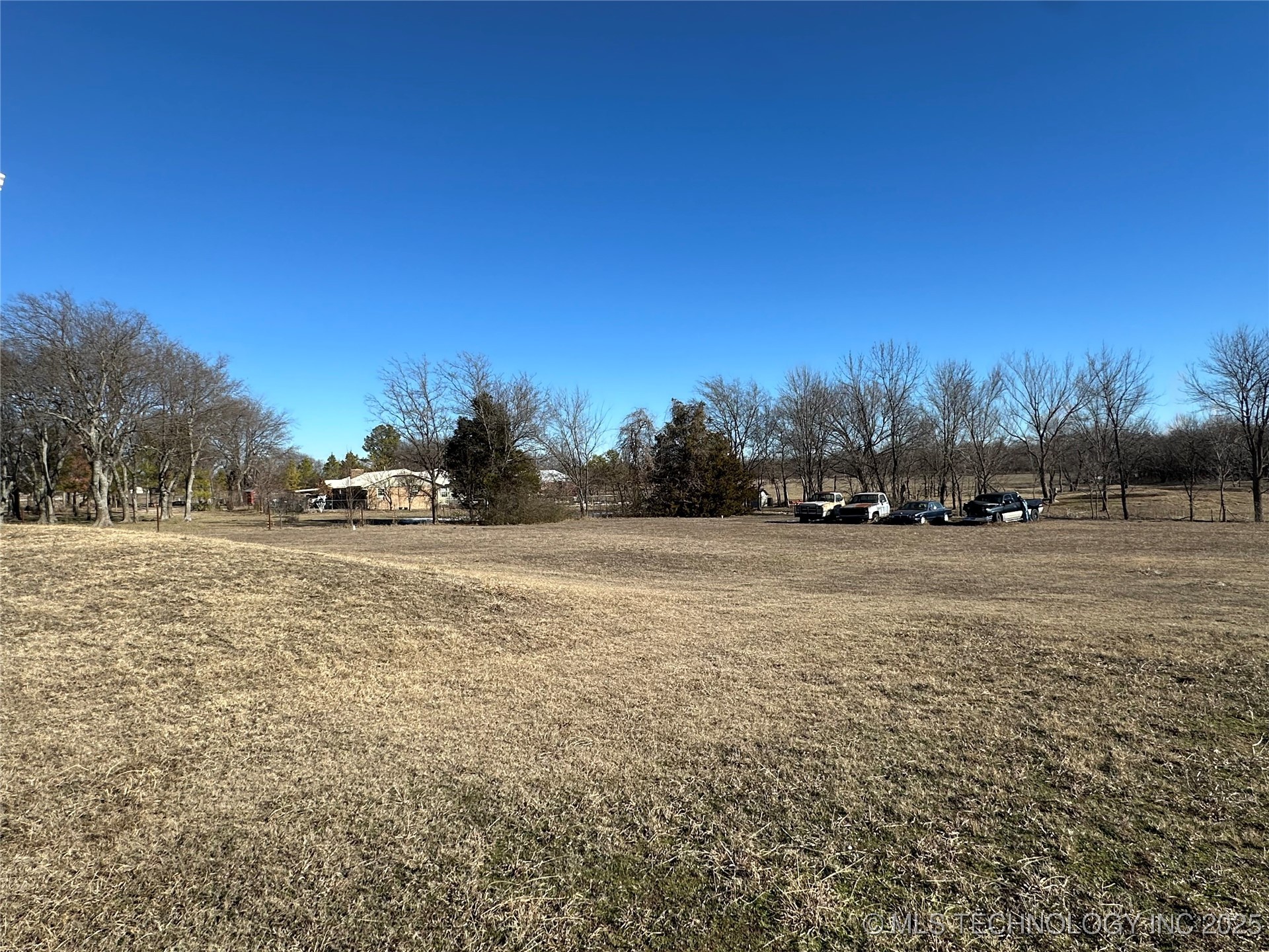 12721 S Old Highway 169 Road Property Photo 5