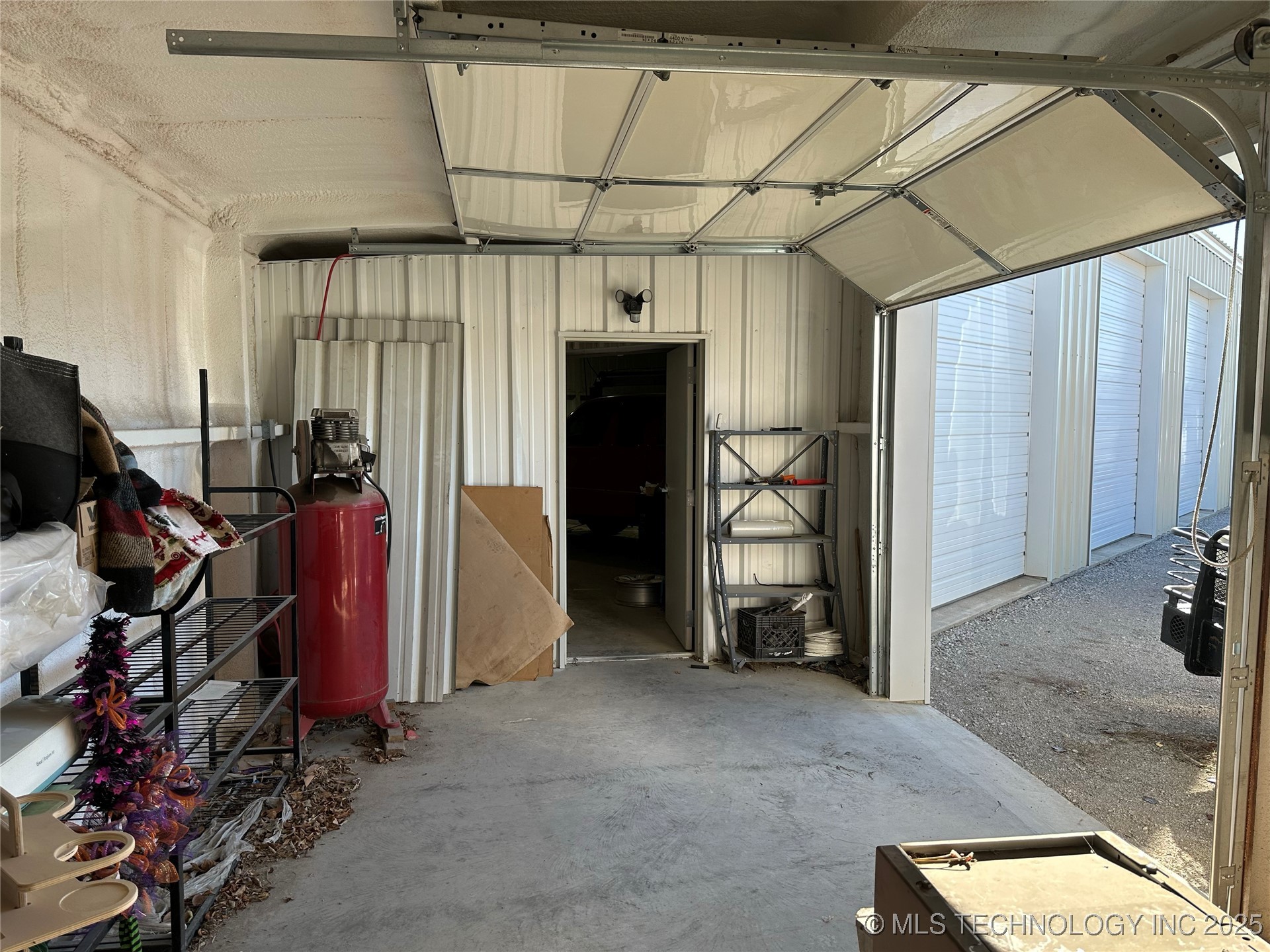 12721 S Old Highway 169 Road Property Photo 26