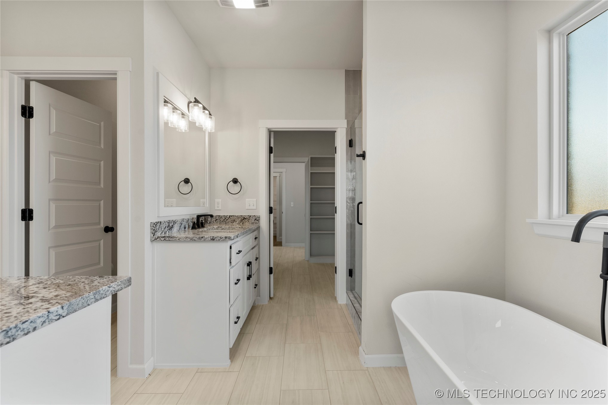 2501 E 134th Circle Property Photo 17