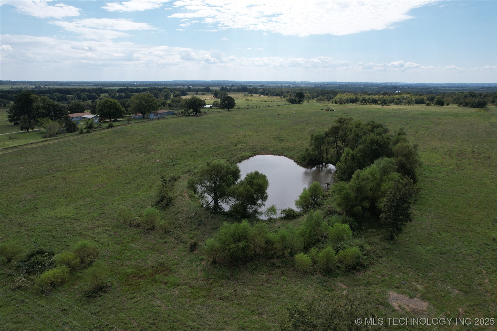 000 E 1030 Road Property Photo 1