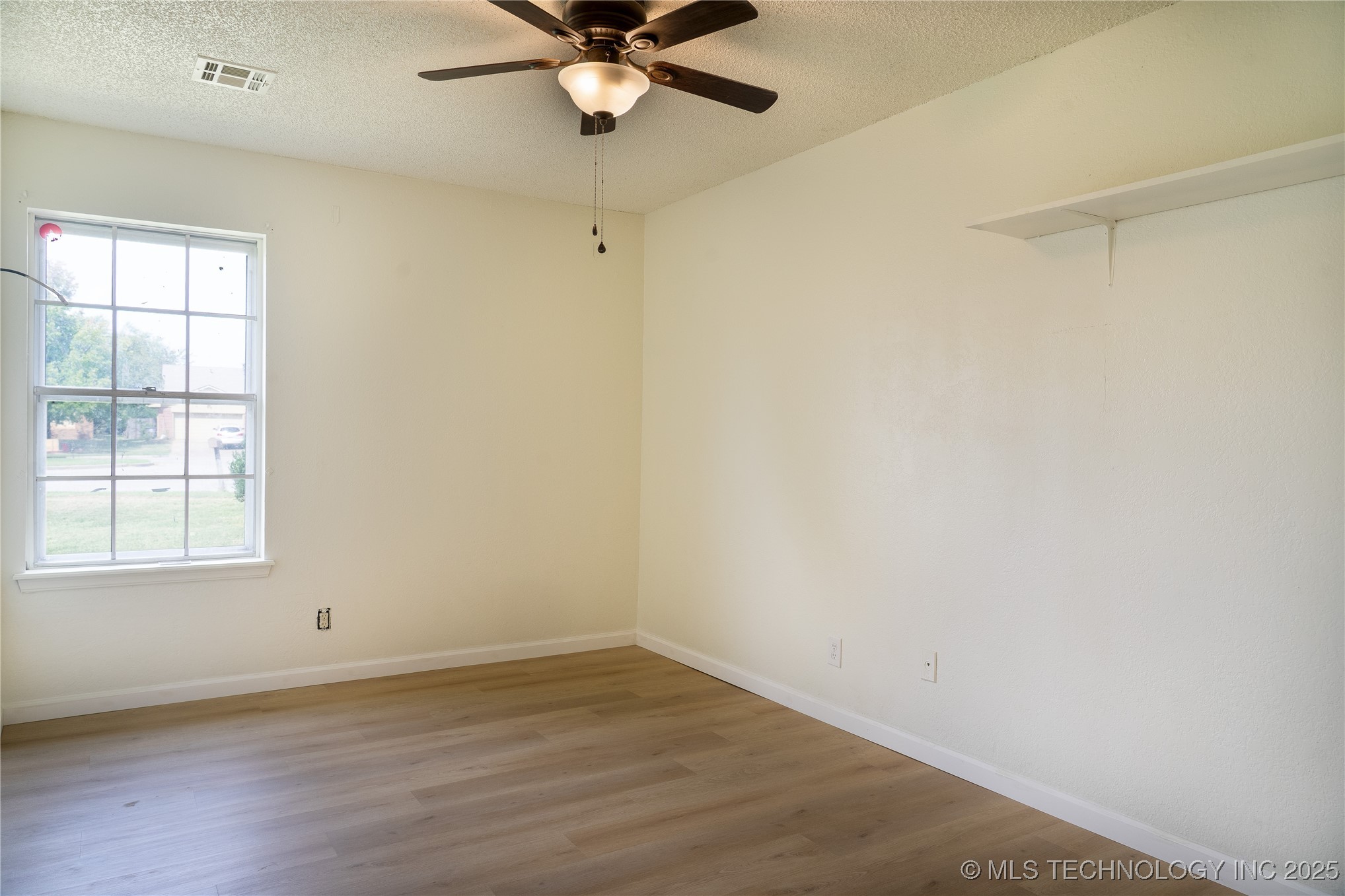 12514 E 38th Street Property Photo 24