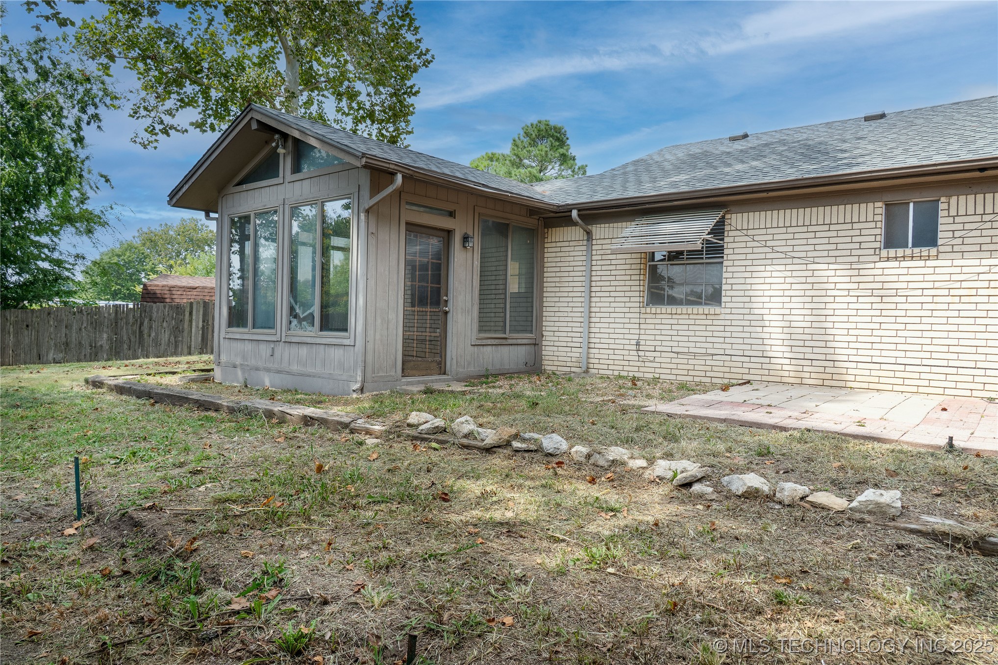 12514 E 38th Street Property Photo 31