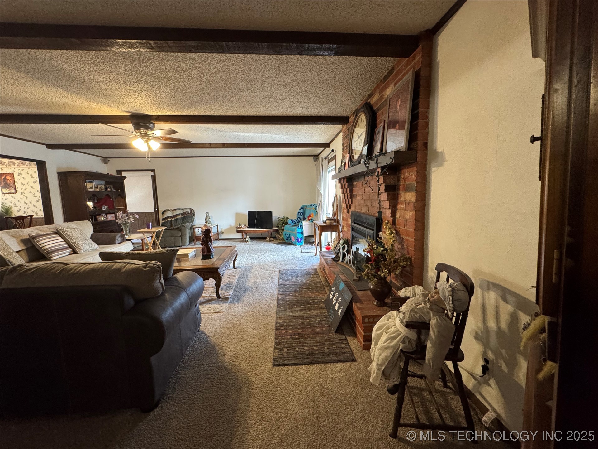 909 E Woods Court Property Photo 12