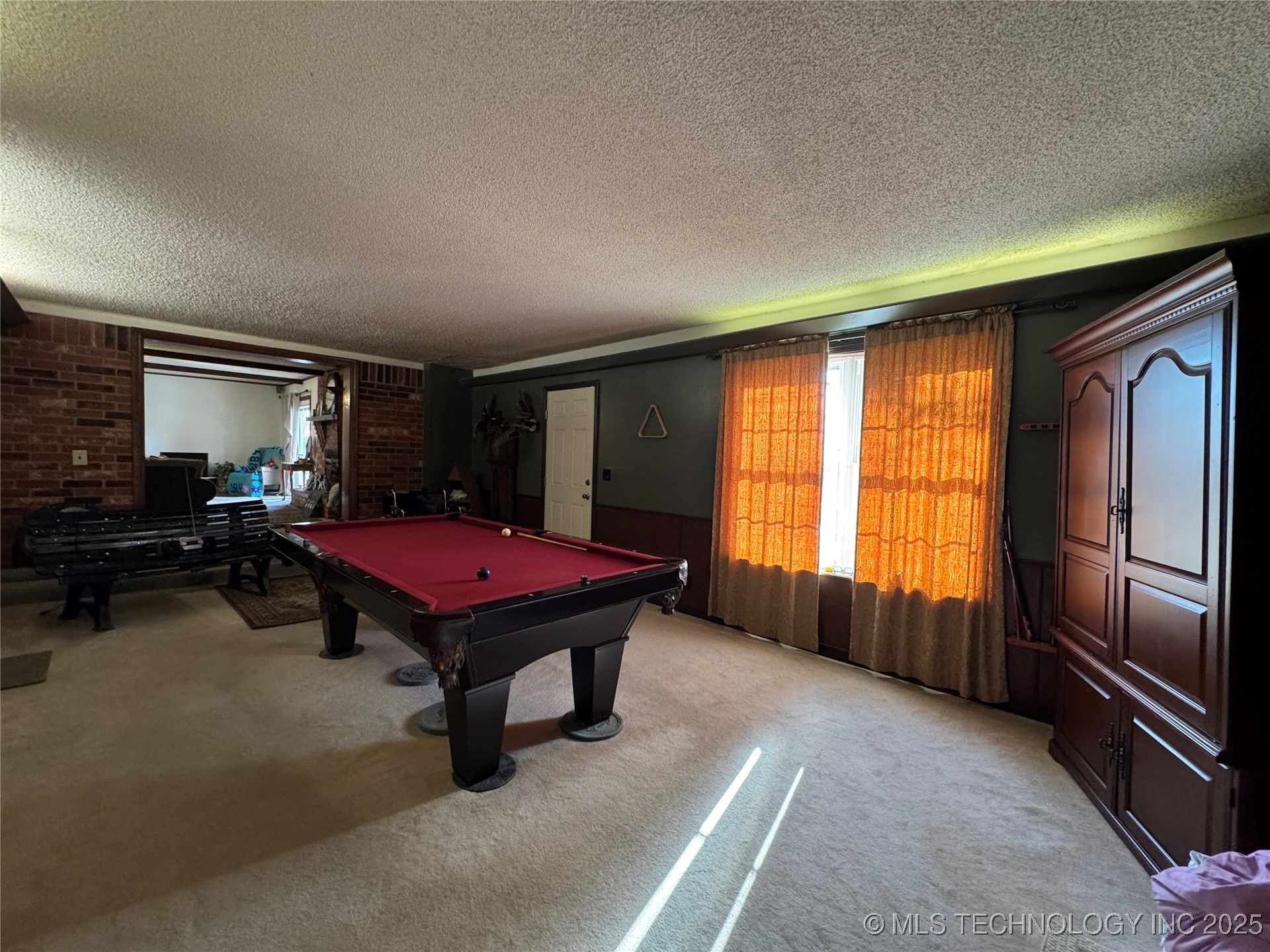 909 E Woods Court Property Photo 13