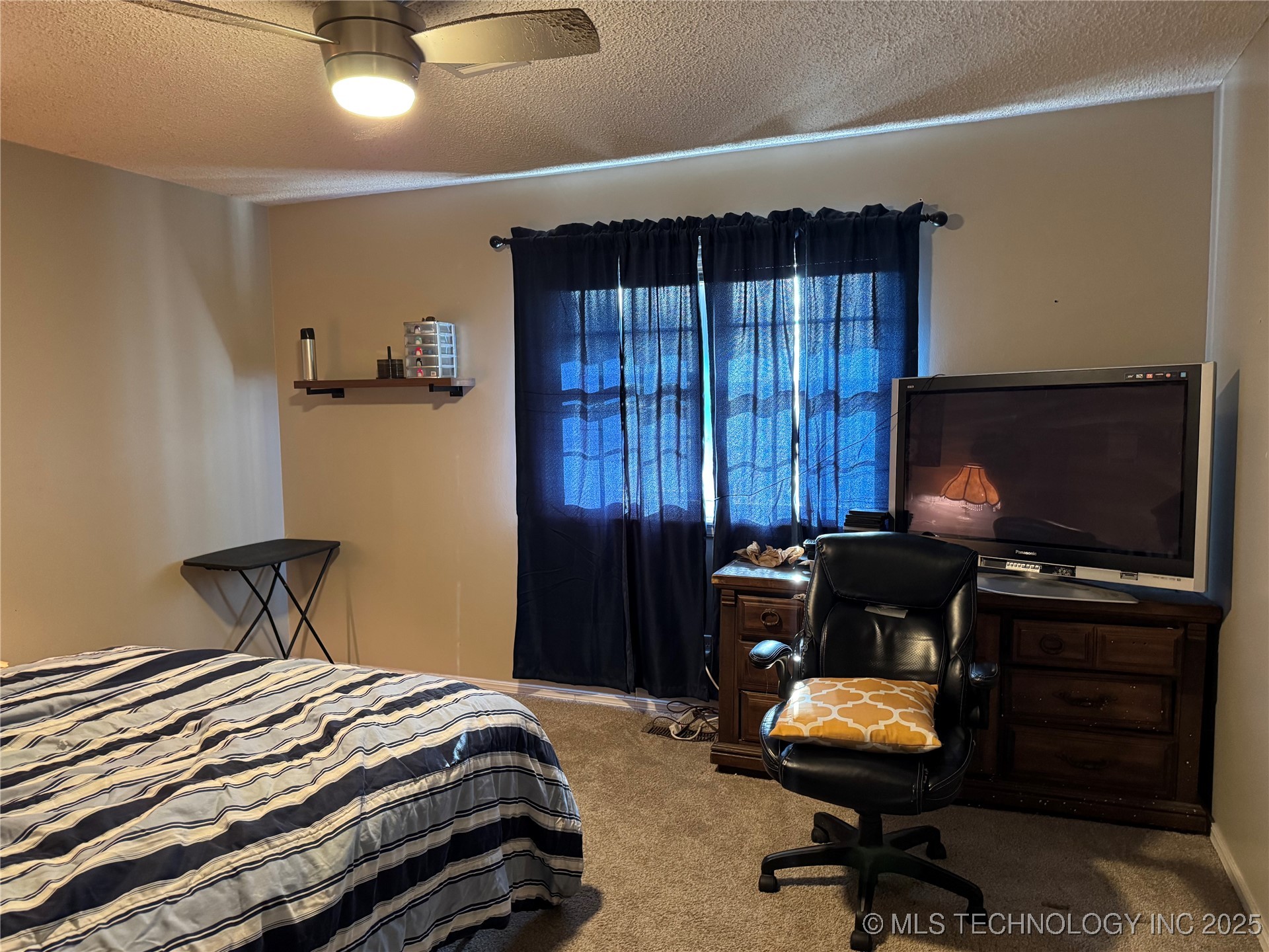 909 E Woods Court Property Photo 21
