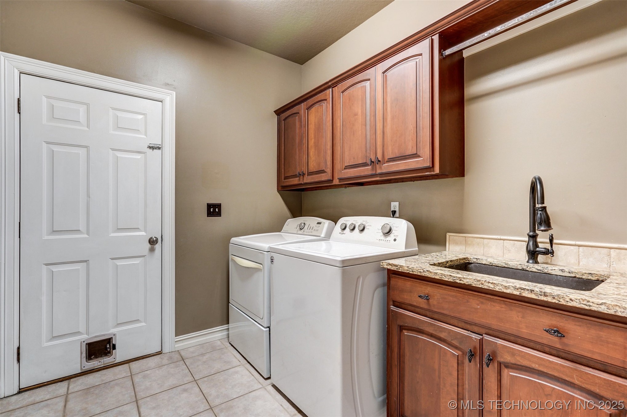1016 S Cypress Avenue Property Photo 25