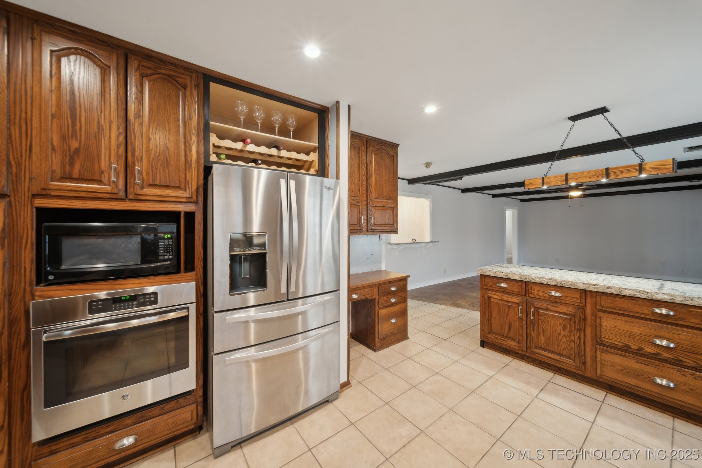 4748 S Hudson Place Property Photo 13
