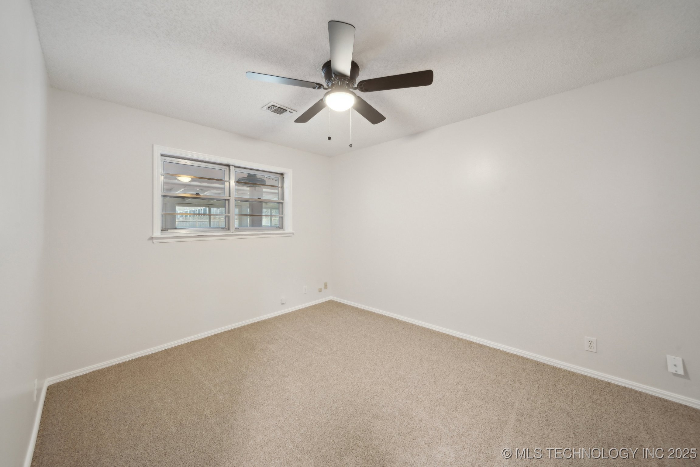 4748 S Hudson Place Property Photo 22
