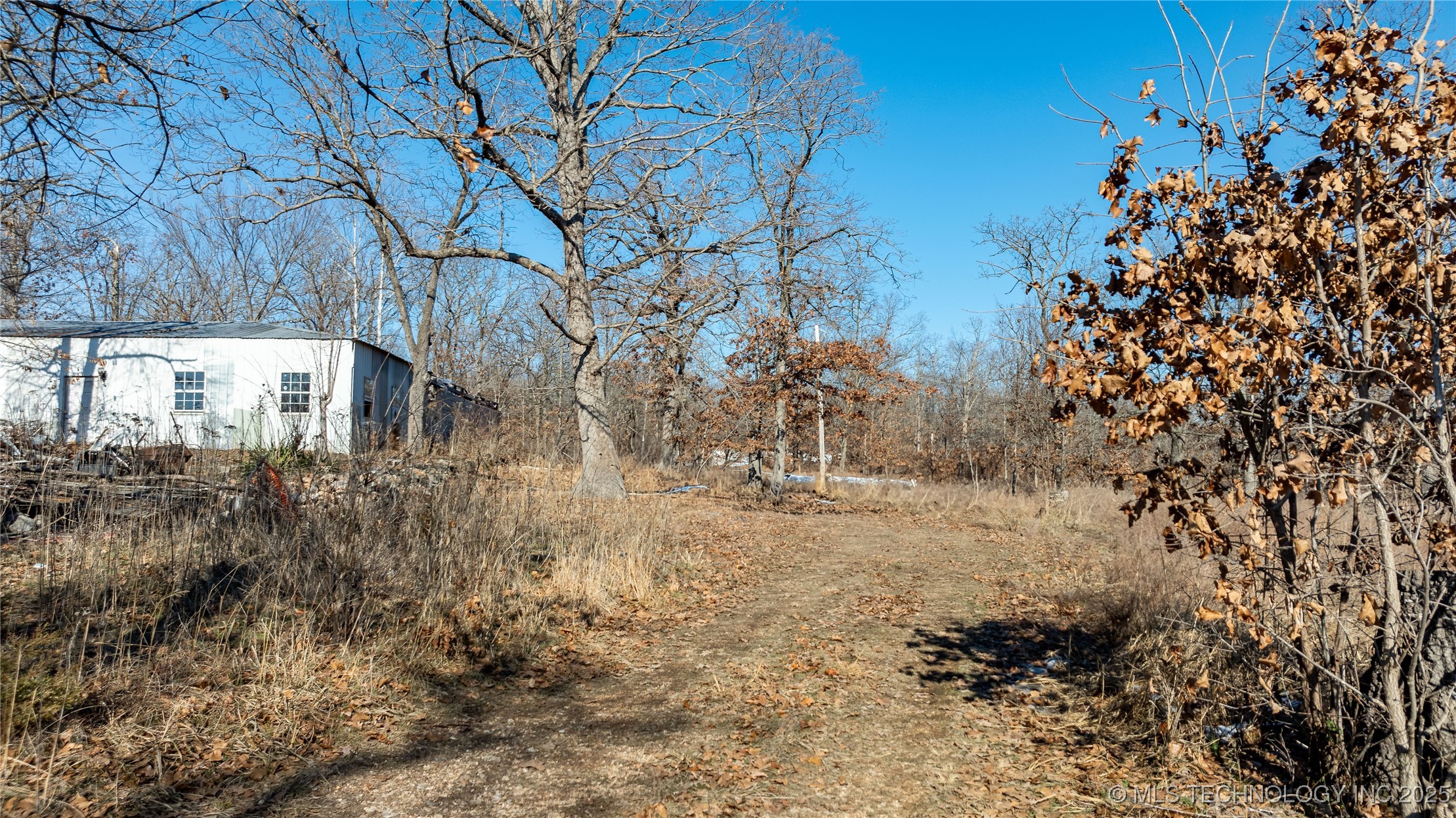 62400 E 220 Road Property Photo 9