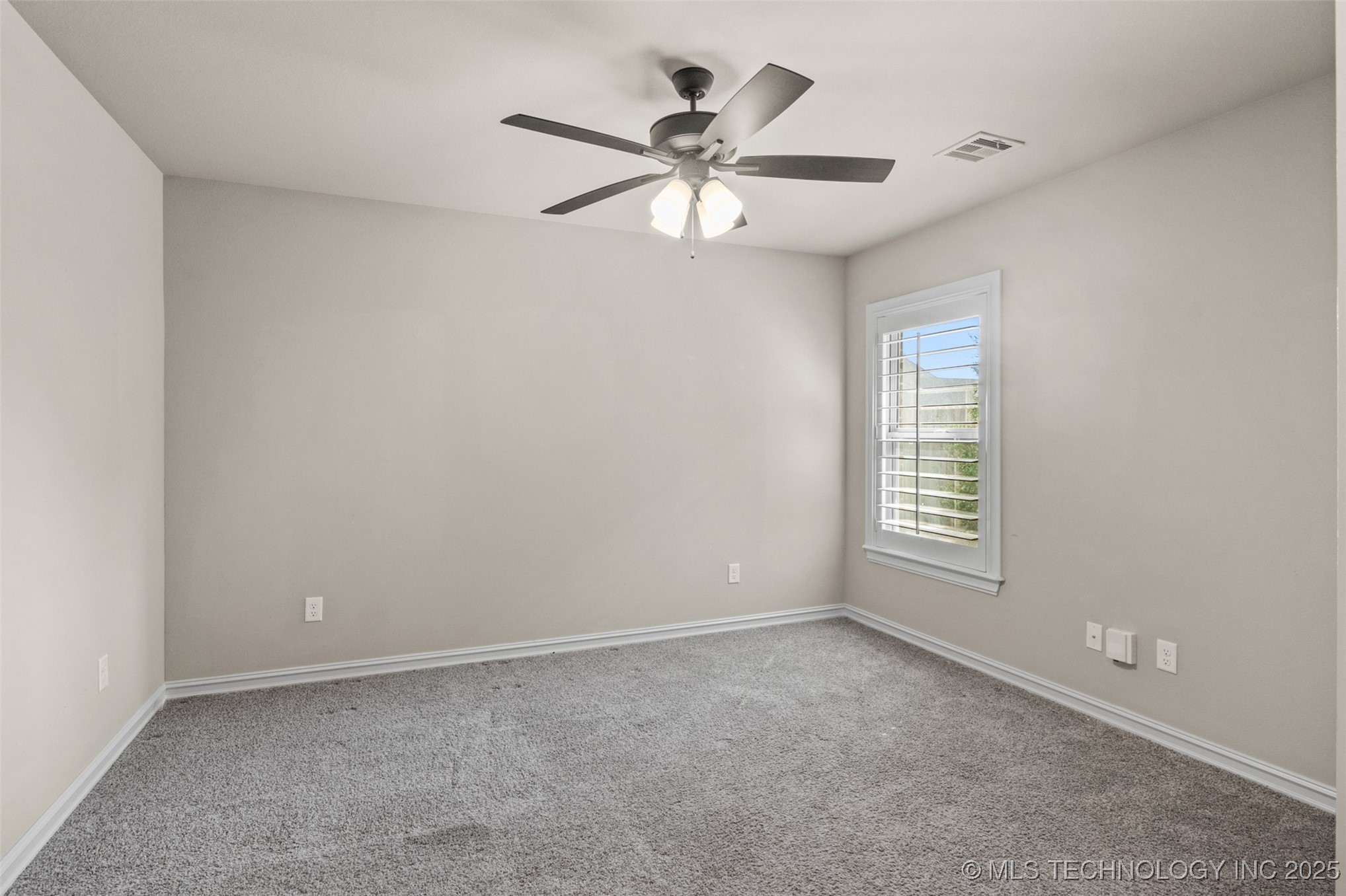 7704 N 147th East Avenue Property Photo 42