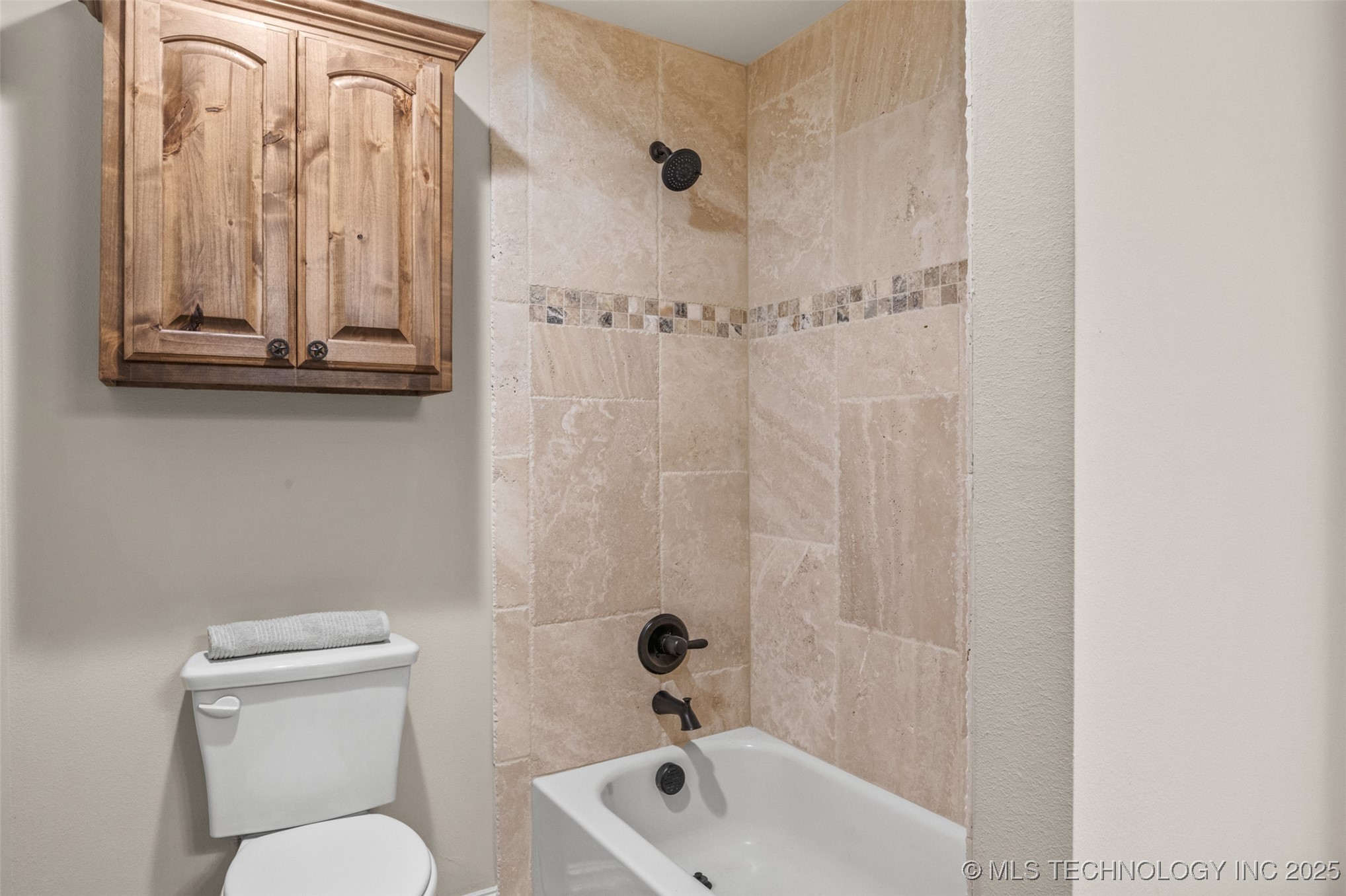 7704 N 147th East Avenue Property Photo 46