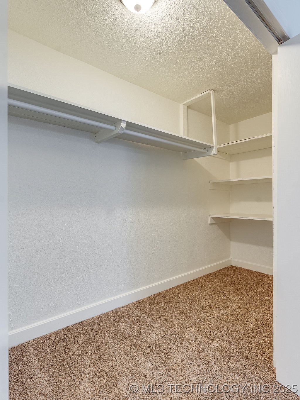 38210 Fundis Property Photo 40