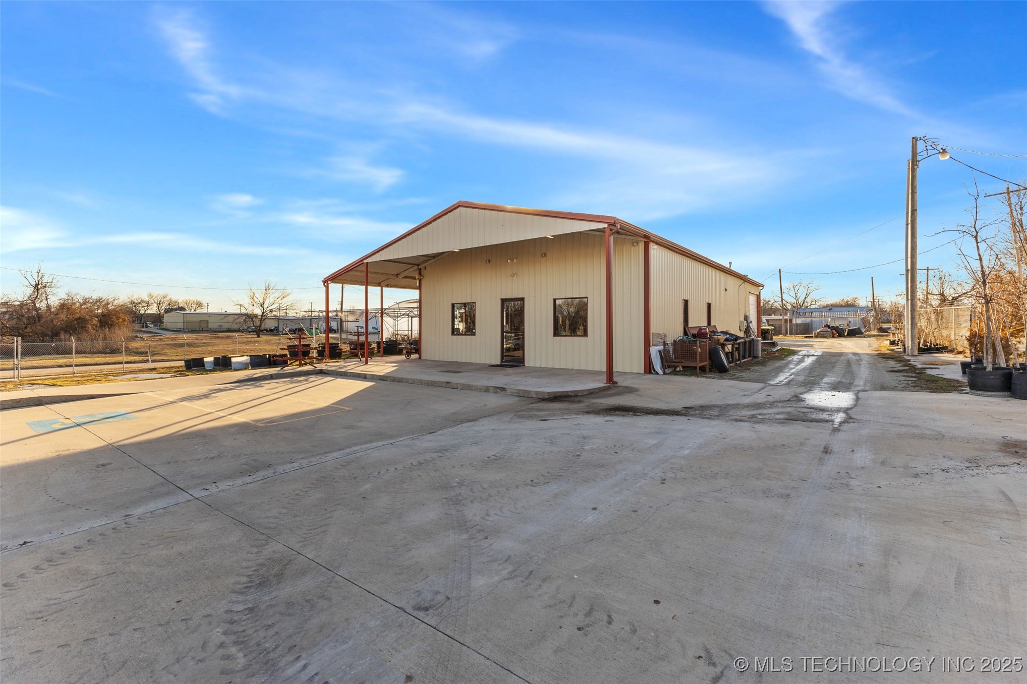 118 E 5th Street Property Photo