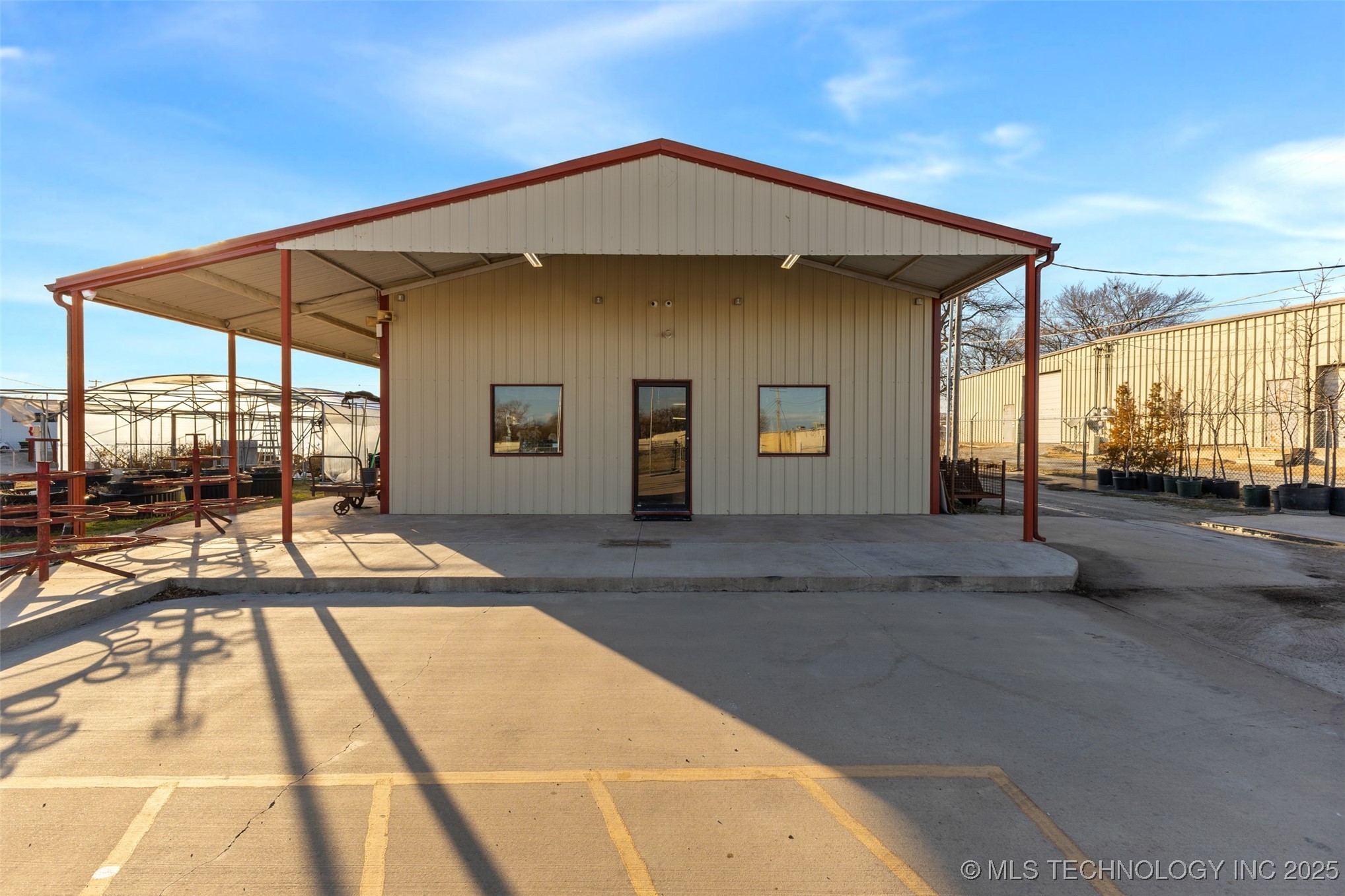 118 E 5th Street Property Photo 45