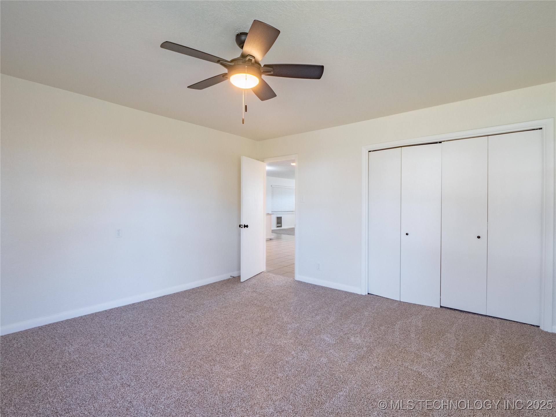 615 E South Avenue Property Photo 19