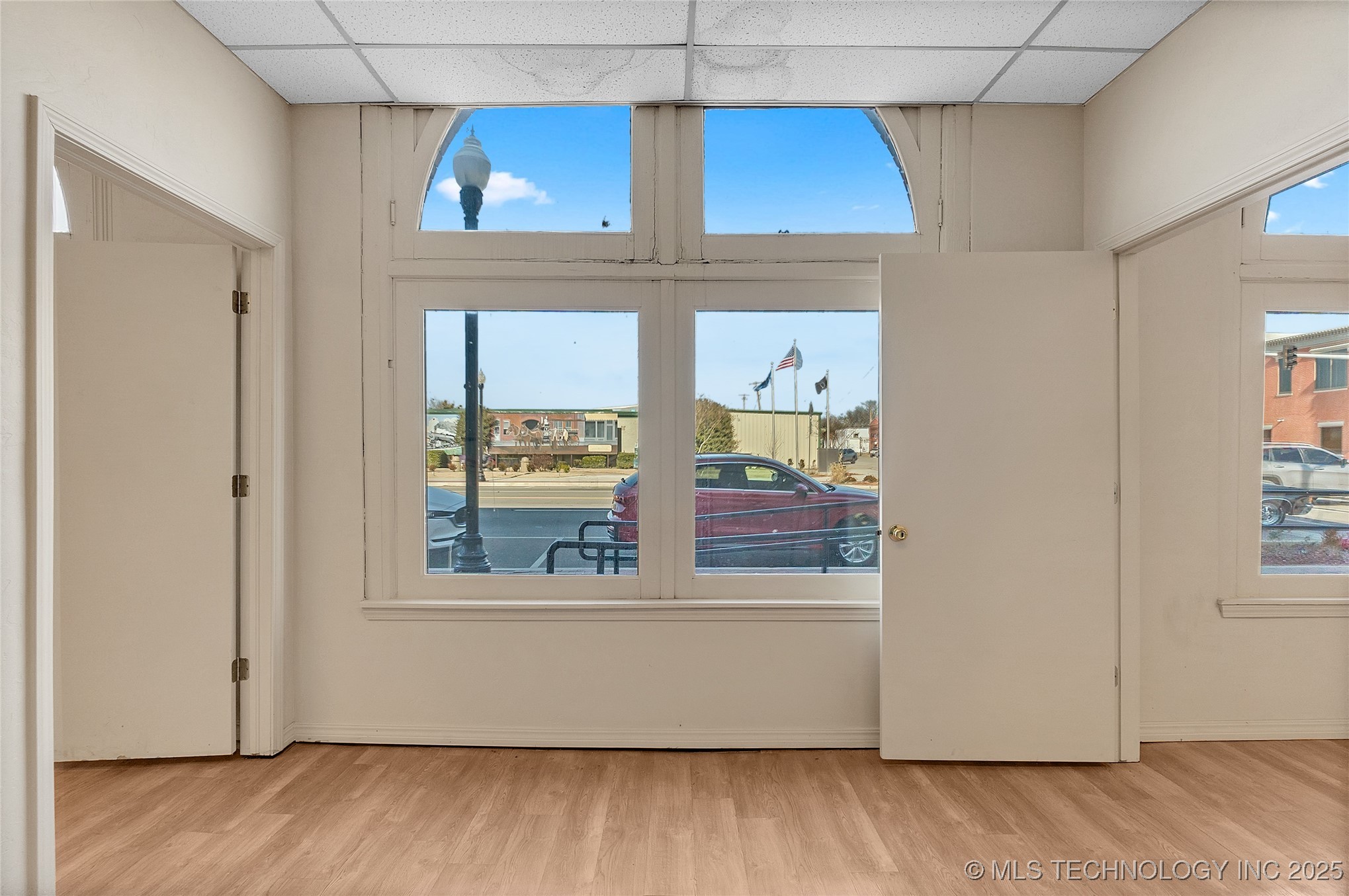 114 E Cherokee Street Property Photo 18