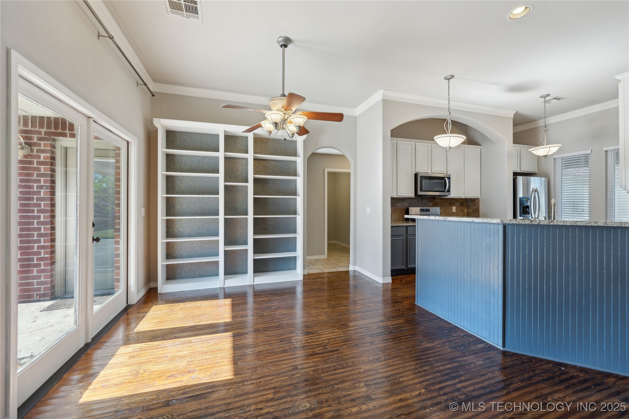 11519 S Nandina Avenue Property Photo 11