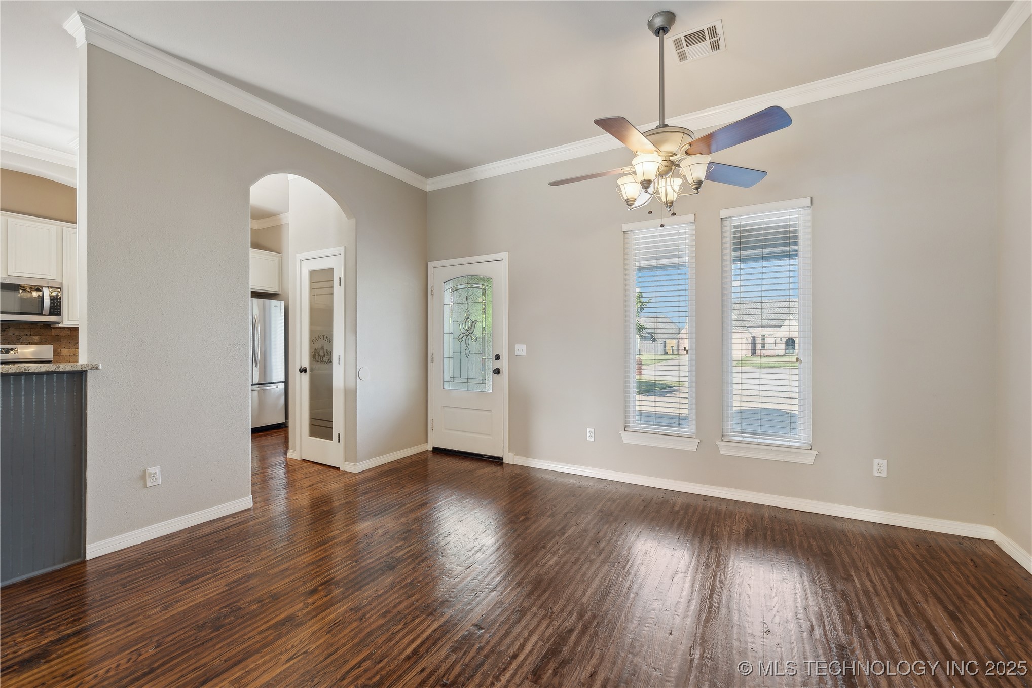 11519 S Nandina Avenue Property Photo 16