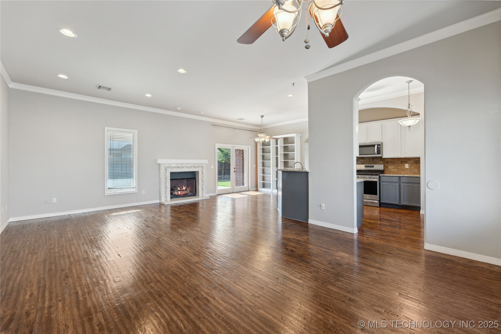 11519 S Nandina Avenue Property Photo 19