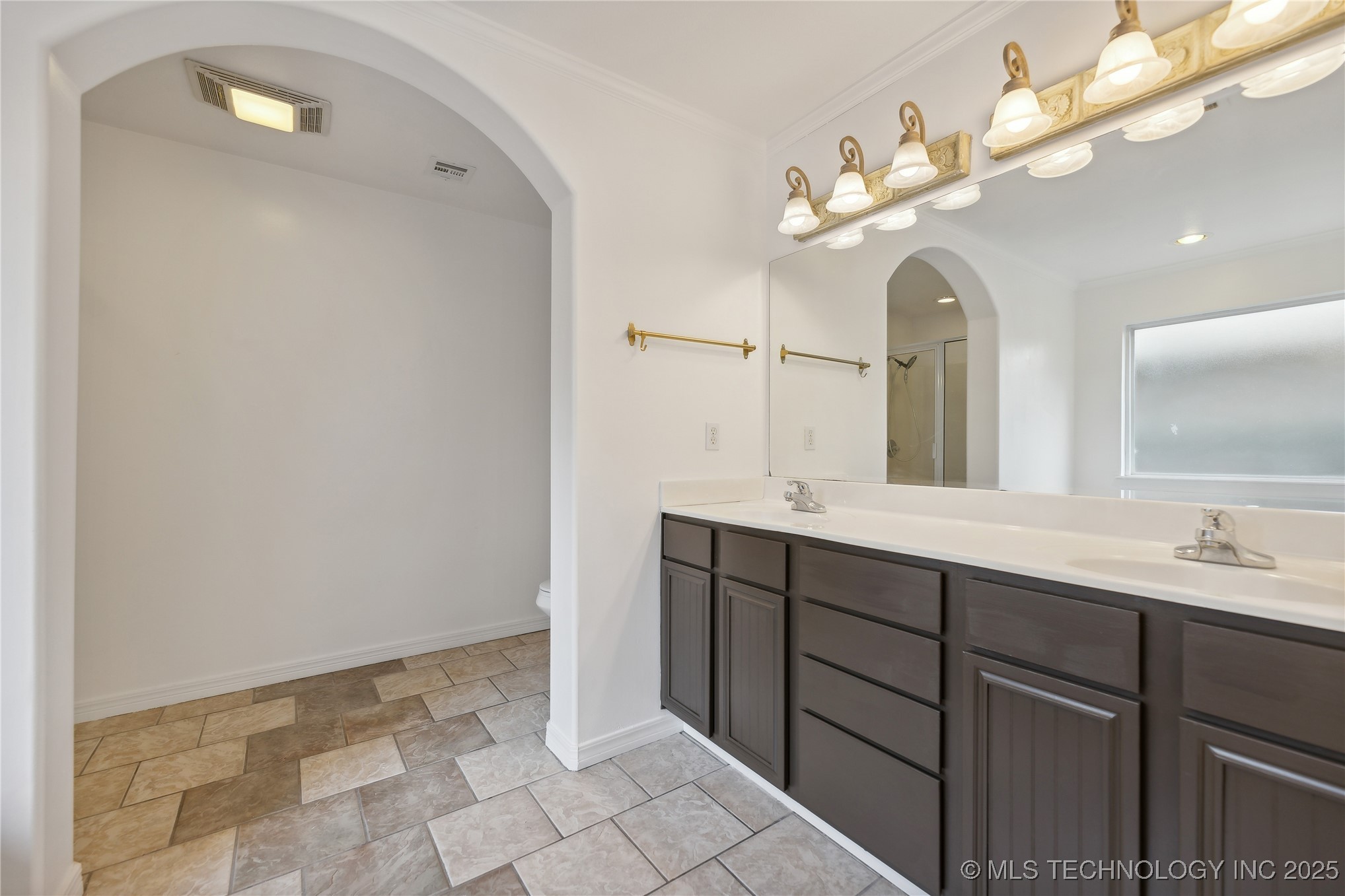 11519 S Nandina Avenue Property Photo 23