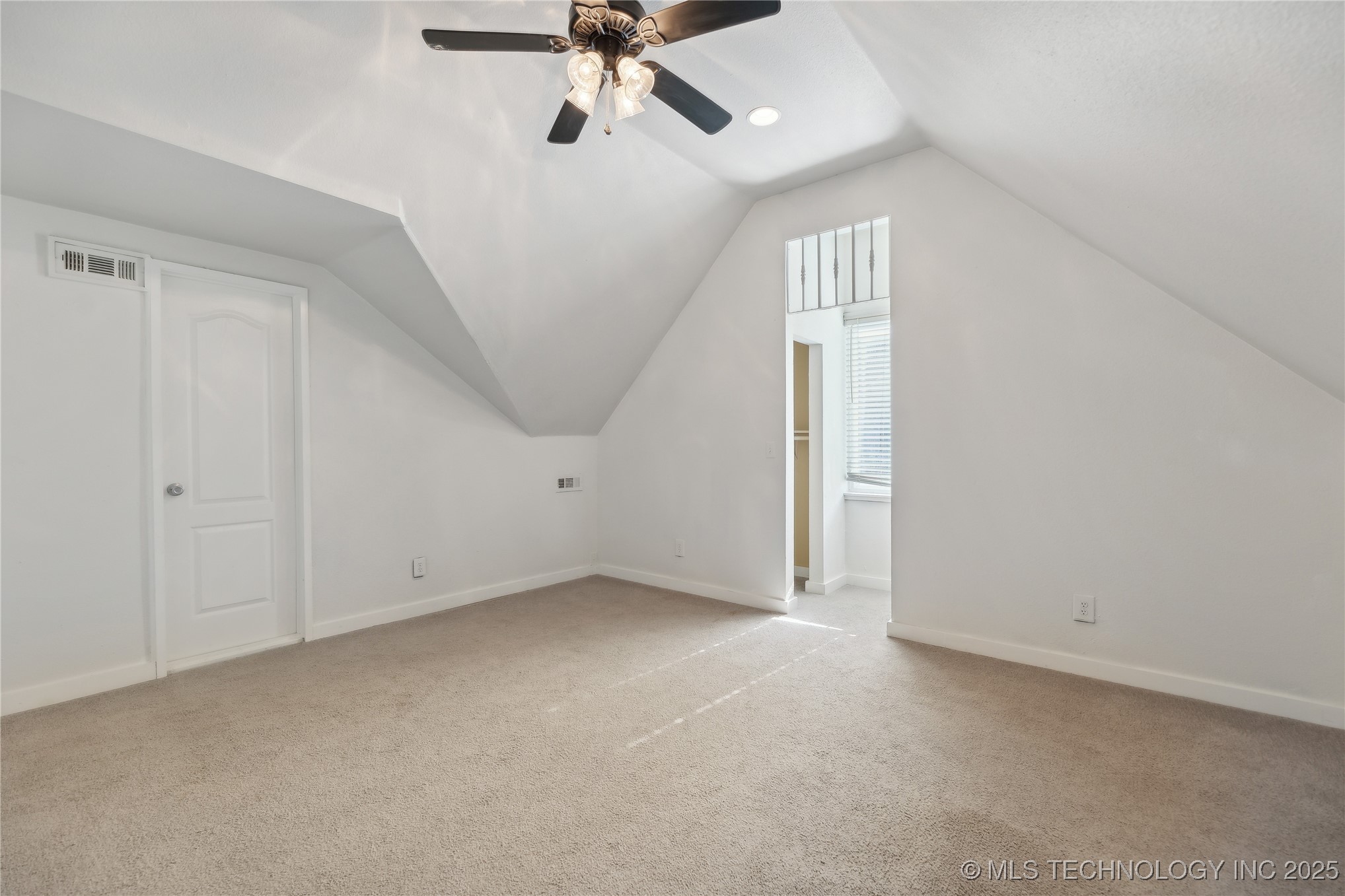 11519 S Nandina Avenue Property Photo 30