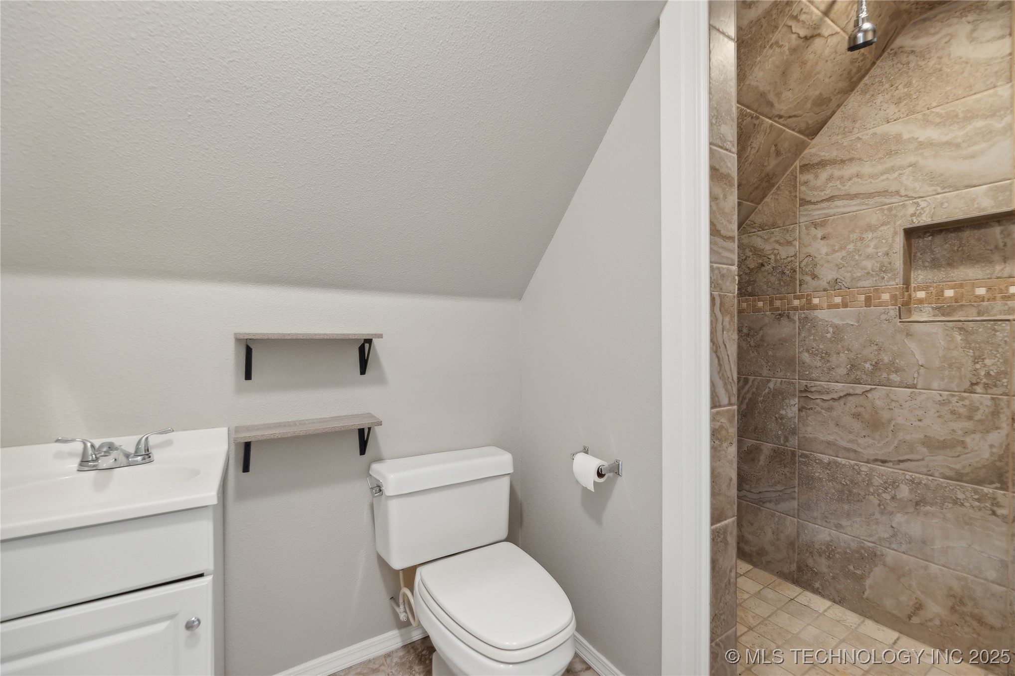 11519 S Nandina Avenue Property Photo 31