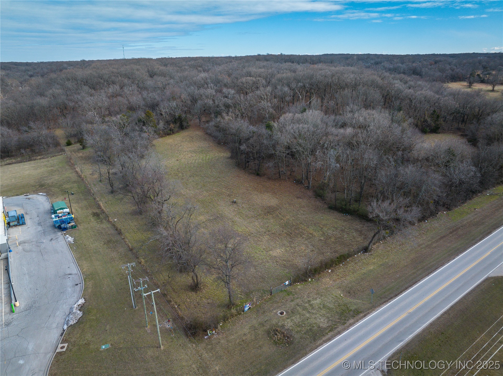Hwy 82 S Property Photo 4
