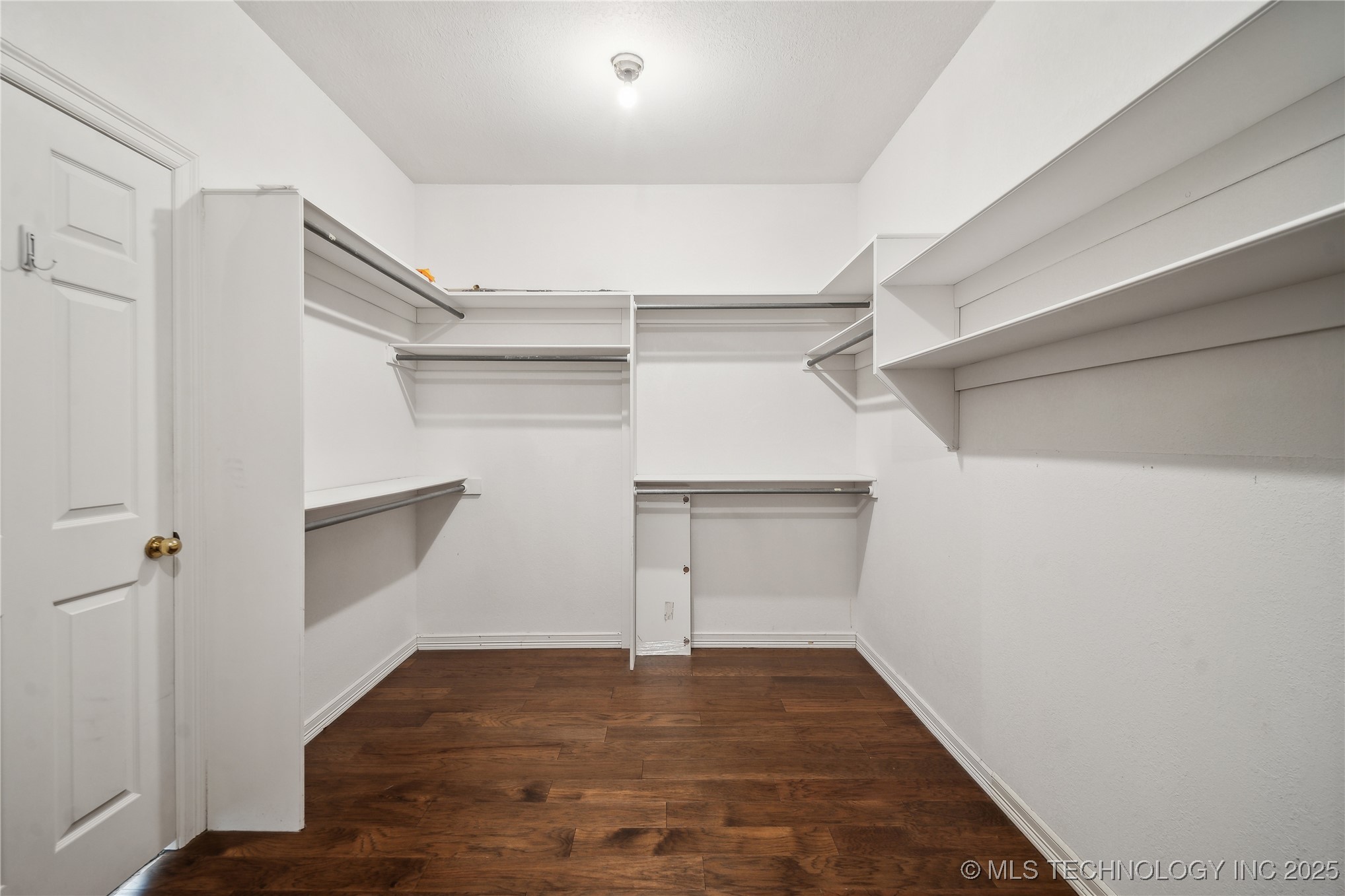 3301 E 99th Street Property Photo 11