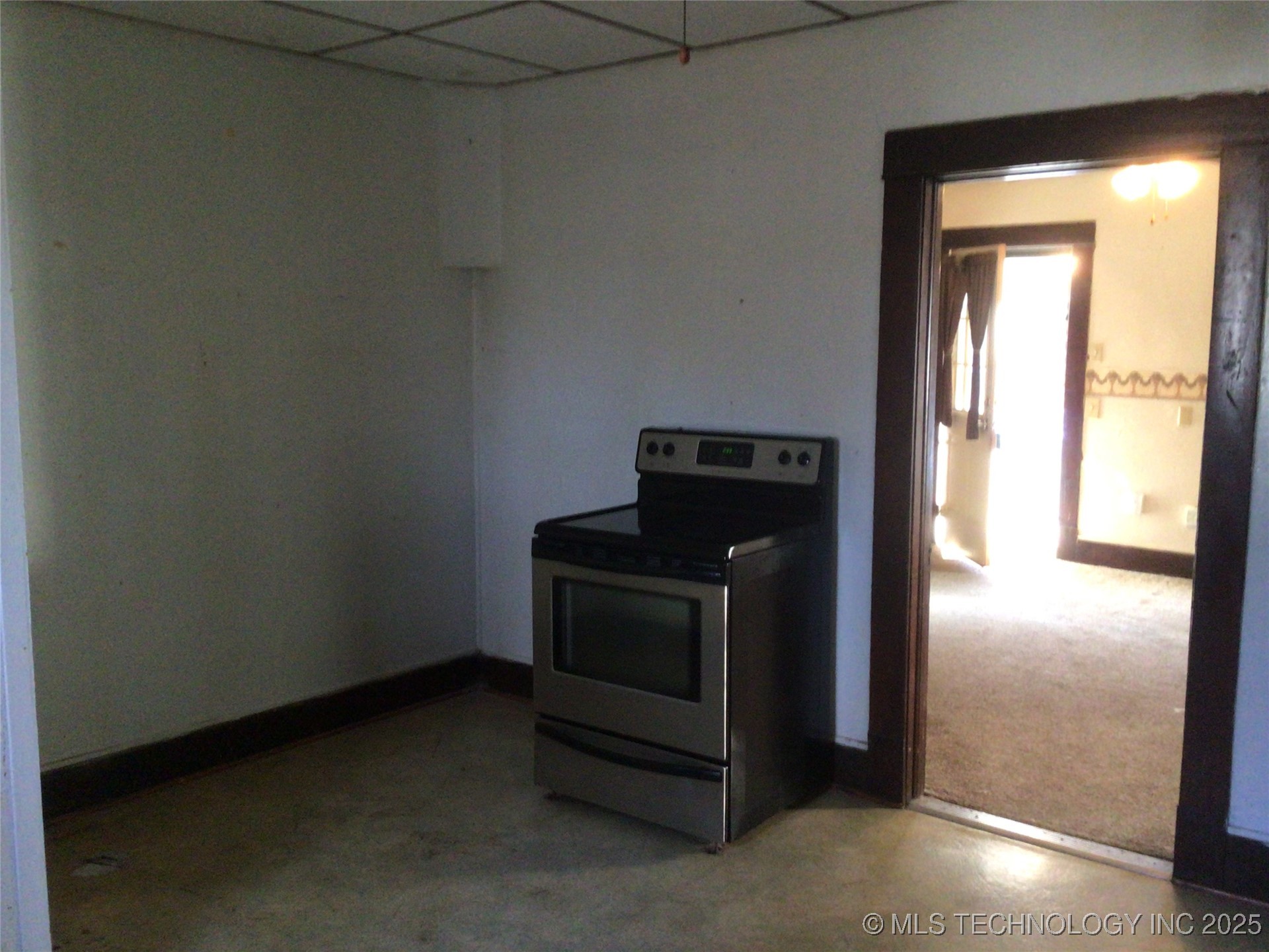 3827 Boatmans Circle Property Photo 4