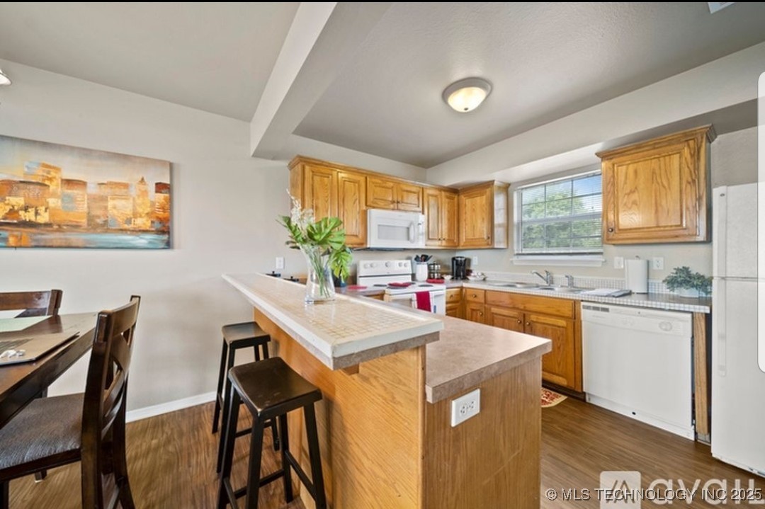 6710 S Utica Place Property Photo 22