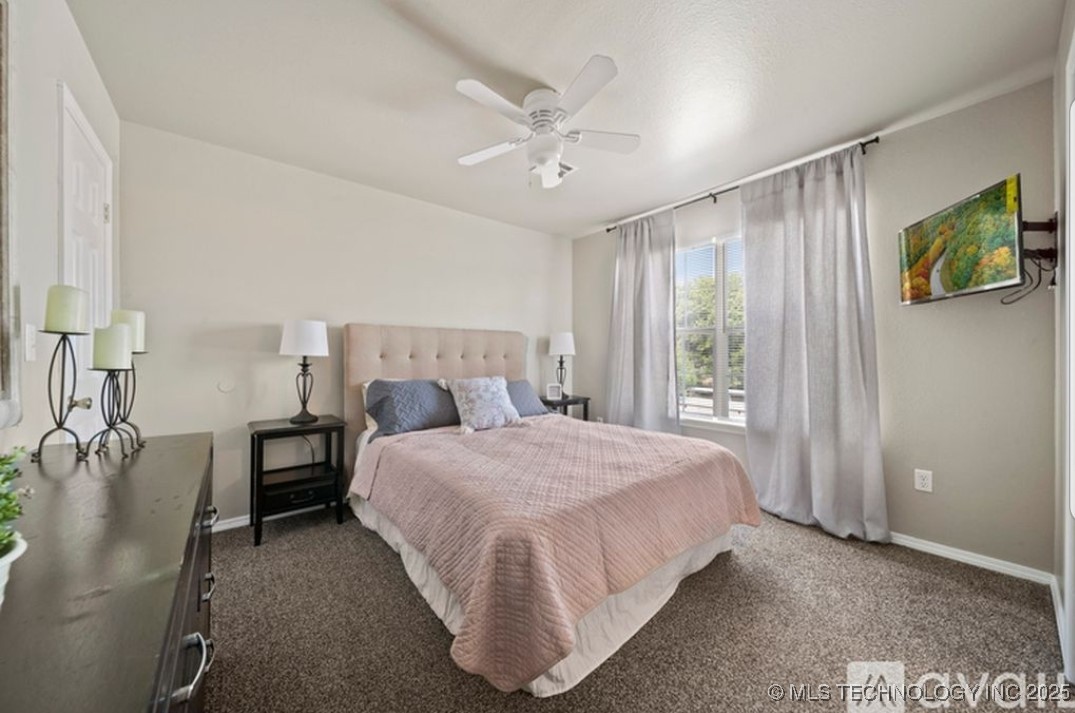 6710 S Utica Place Property Photo 29