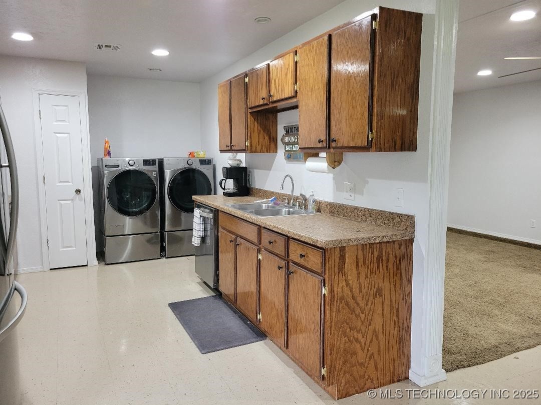 109 S E Street Property Photo 8