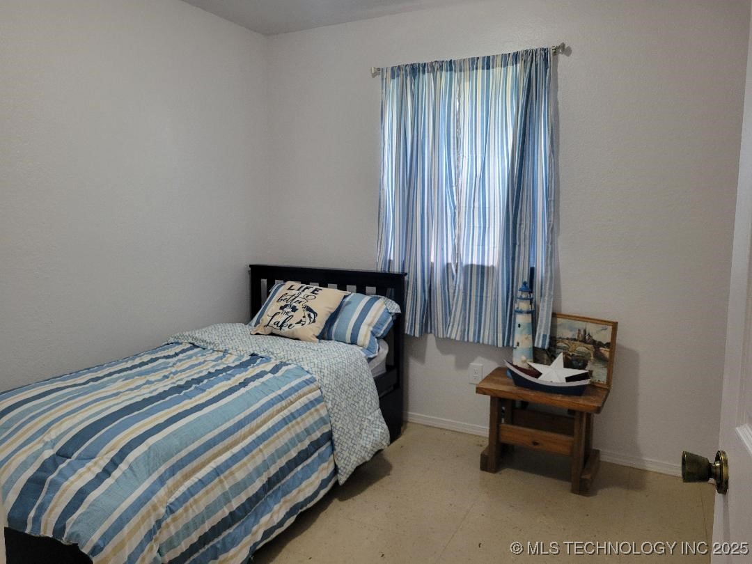 109 S E Street Property Photo 16