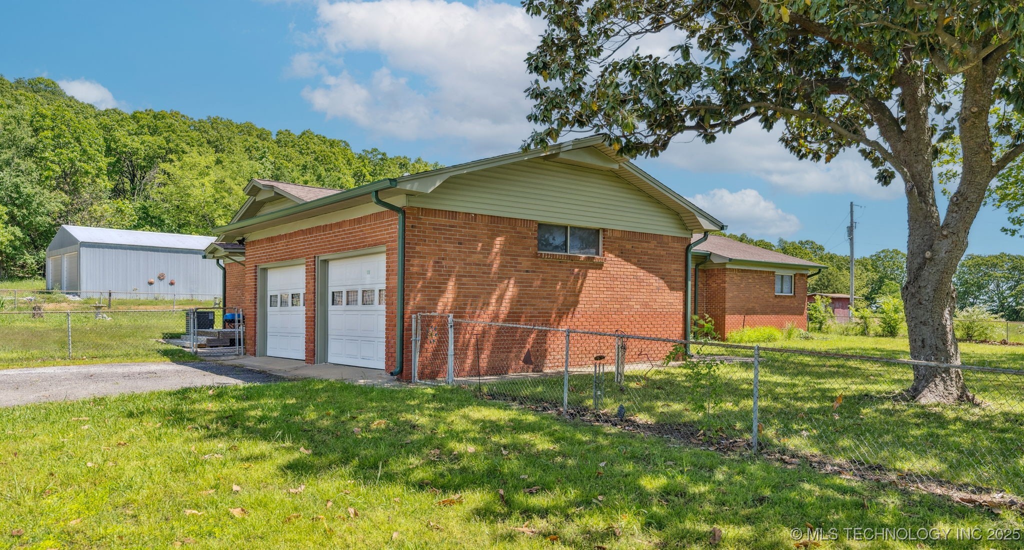 428867 Highway 266 Property Photo 3