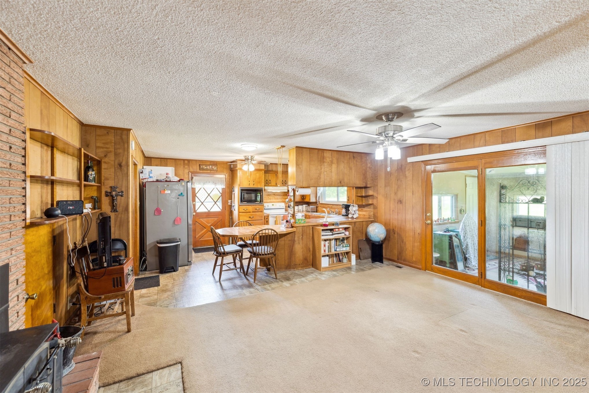 428867 Highway 266 Property Photo 8