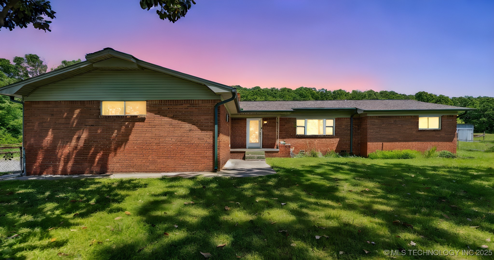 428867 Highway 266 Property Photo 37